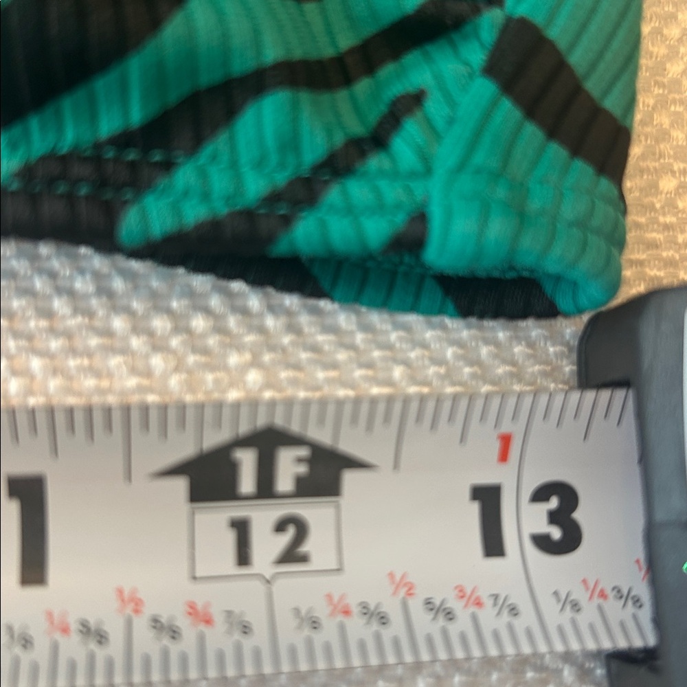 Xhilaration Ribbed Bikini Top in an Emerald Green and Black Zebra Print Size L - Picture 7 of 8